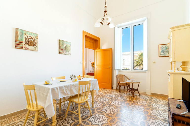 Others 5, Villa Ramirez, Lecce
