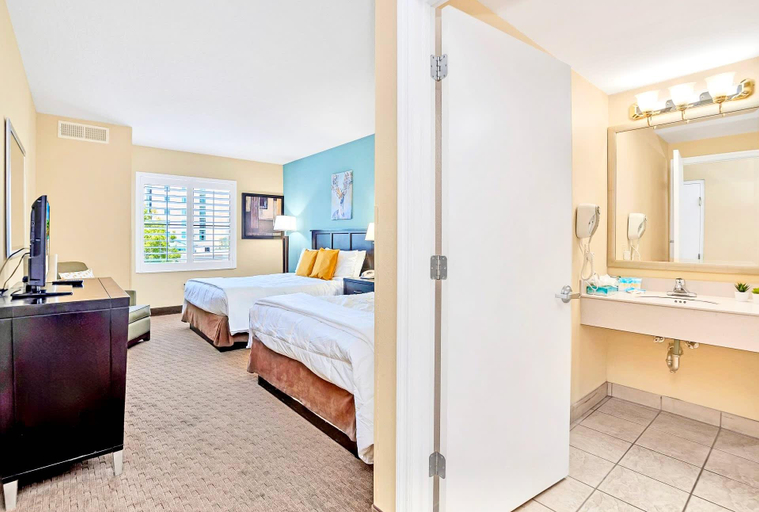 Bedroom 2, Studio with Hot Tub & Pool Near Universal Studios, Orange