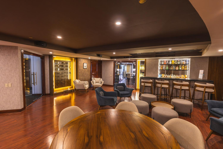 Food & Drinks 4, Aparta Hotel Torres de Suites, Quito