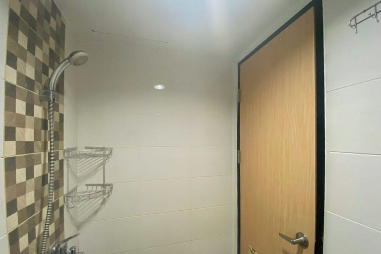 Bathroom 3, Neat 1Br Studio At The Alton Apartment, Semarang