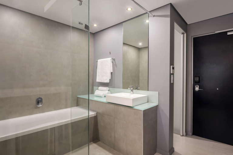 Bathroom 5, Protea Hotel Fire & Ice by Marriott Pretoria Menlyn, City of Tshwane