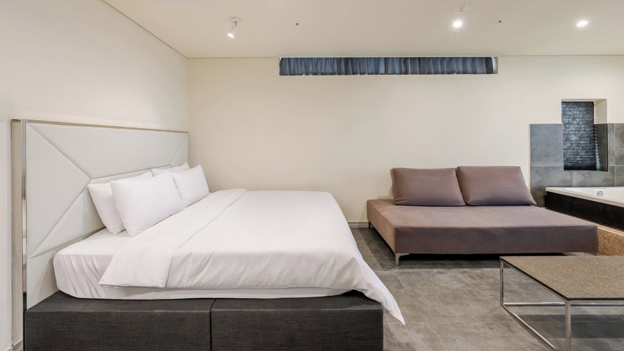 Room 5, Sokcho W&jiseda Spa Poolvilla, Goseong