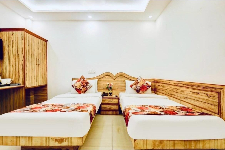 Bedroom 3, New Hindustan By Backpackers Heaven, Delhi