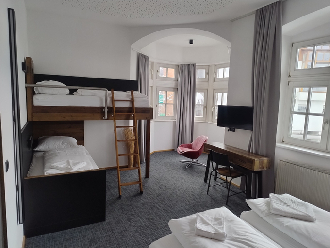 Bedroom 3, Sporthotel Igls, Innsbruck