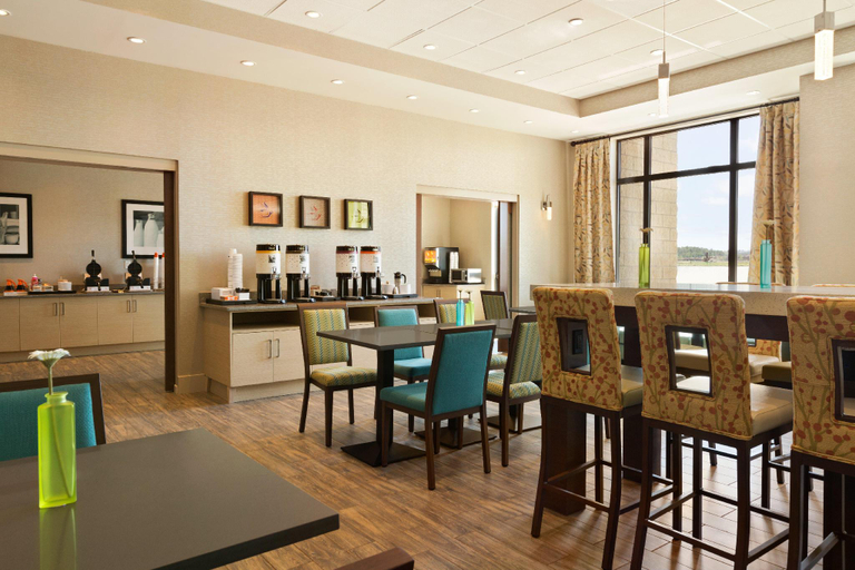 Food & Drinks 4, Hampton Inn by Hilton Edmonton/Sherwood Park, Division No. 11