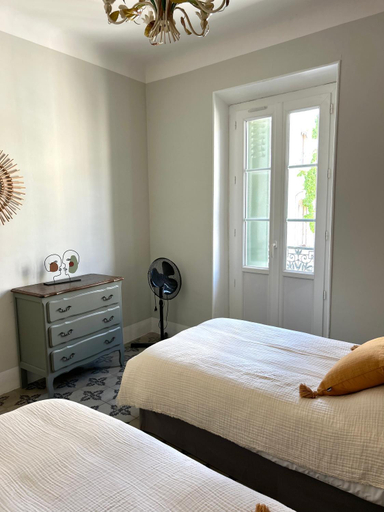 Bedroom 2, Maison Paulette - charme et authenticite, Aude