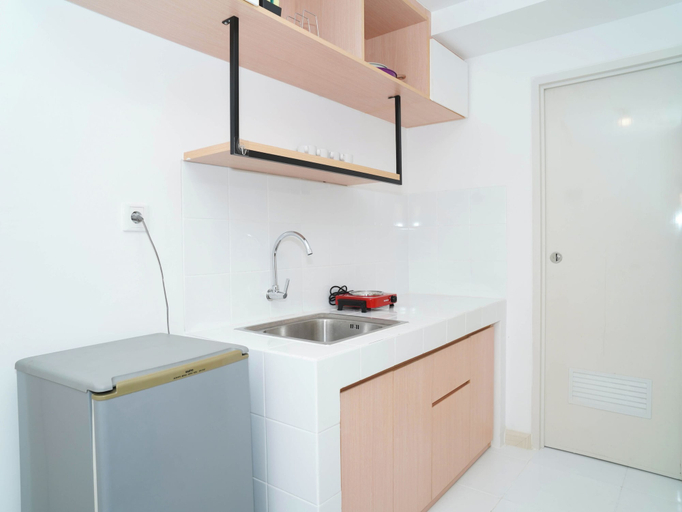 Private kitchen, 3 Pax Splendid 2Br At Tokyo Riverside Pik 2 Apartment, Tangerang