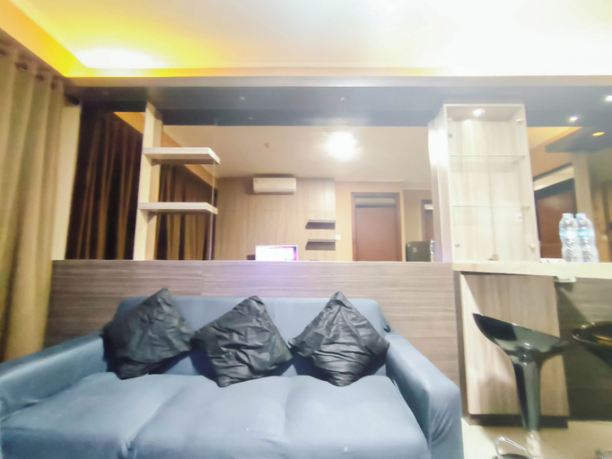 Living room 2, 4 Pax Warm Brown 2Br At Gateway Pasteur Apartment, Bandung