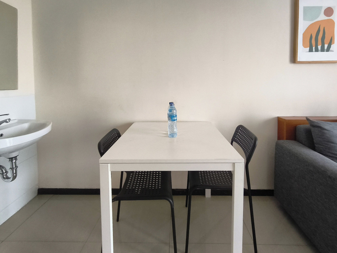 Dining room, Neat And Restful 2Br At Gateway Pasteur Apartment, Bandung