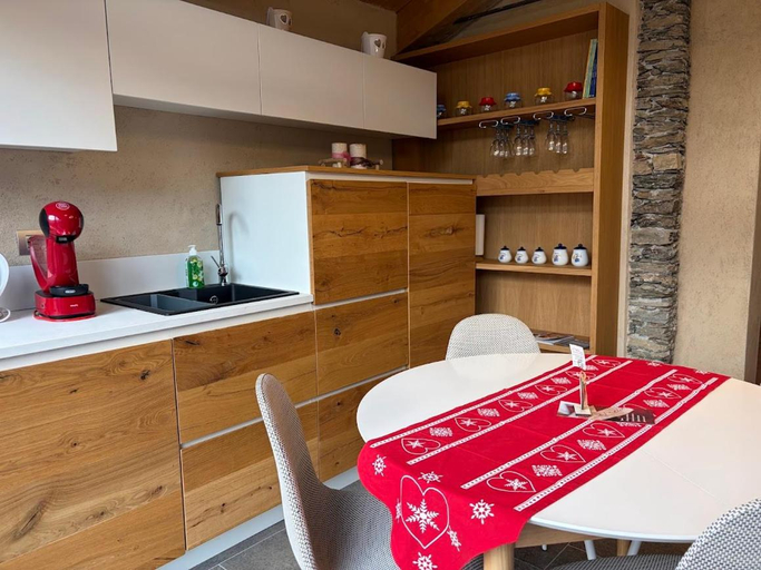 Others 5, Amelu', Cuneo