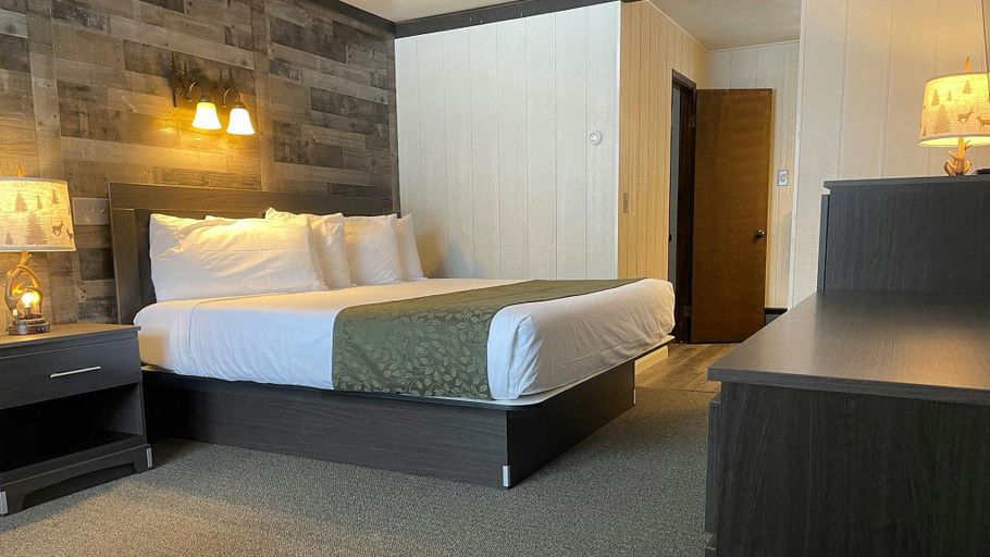 Bedroom, Adirondack Lodge Old Forge, Herkimer