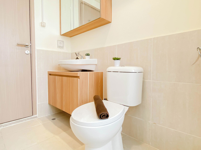 Interior 4, Cozy And Roomy 3Br At Apartment Meikarta District 1, Cikarang