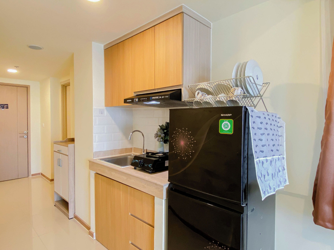 Private kitchen 2, Good Space And Restful 2Br At Apartment Meikarta, Cikarang