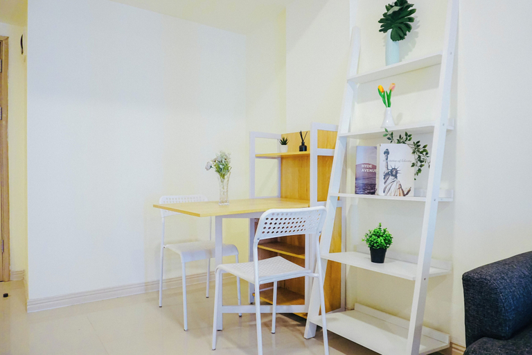 Dining room 2, Relaxing 2Br With Working Room Apartment Meikarta, Cikarang