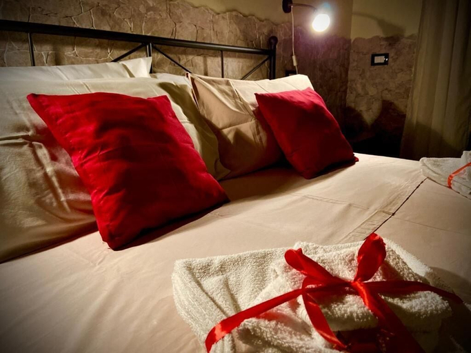 Bedroom 4, Vatican Living Rome, Rome