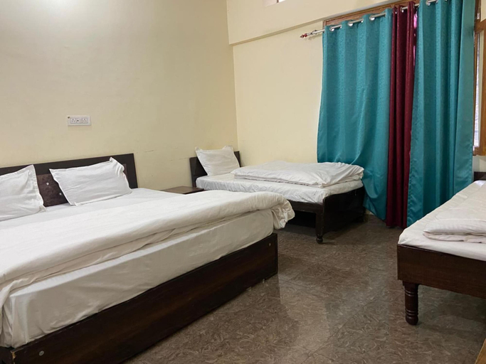 Room 4, Raj Palace, Chamoli