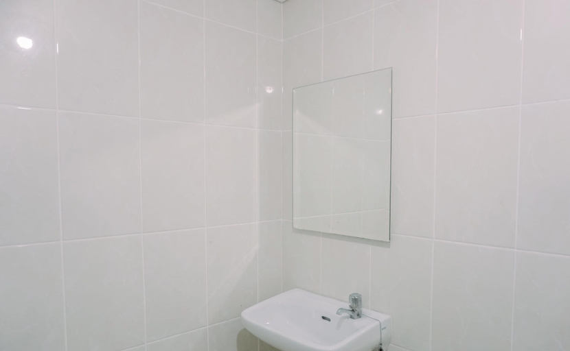 Bathroom 2, Spacious And Homey 3Br At Apartment M-Town Residence, Tangerang