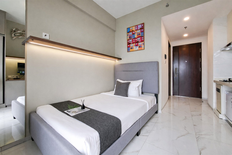 Room 2, Neat And Warm Studio Space At Apartment Sky House Bsd, South Tangerang