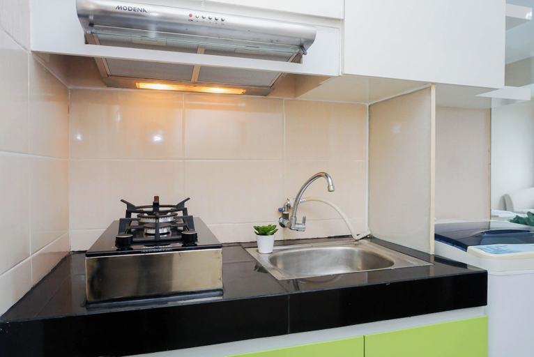 Private kitchen 2, Enjoy Restful Living In Studio Room At Apartment Oasis Cikarang, Cikarang