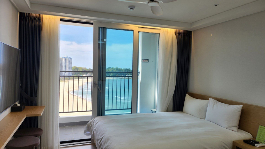 Bedroom 4, The Ocean by Owners hotel Yangyang, Yangyang