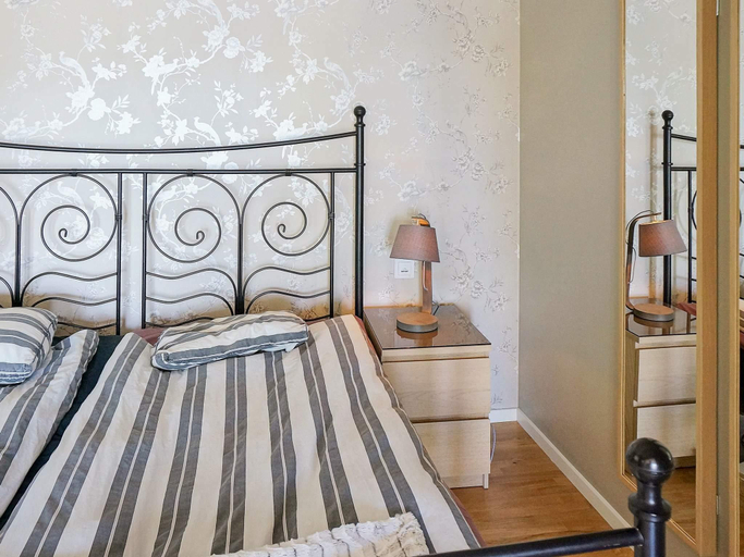 Bedroom 2, Lakefront House with Terrace, Hylte