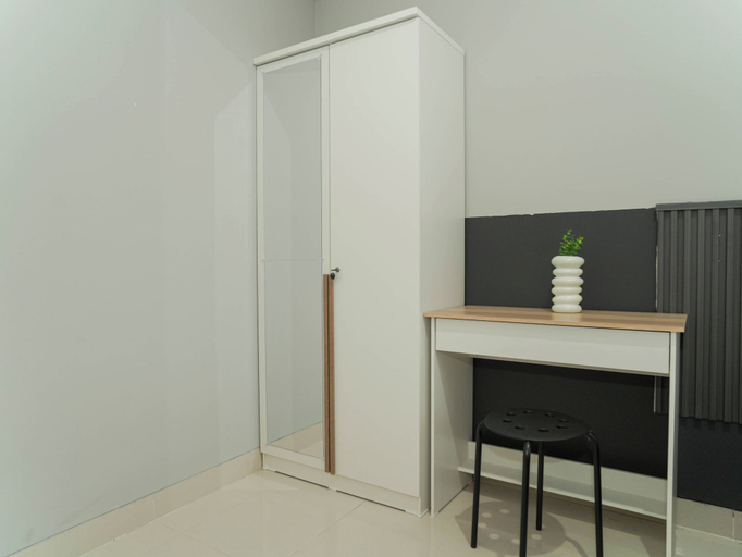 Room 4, Affordable Price 3Br Apartment At The Ayoma, Tangerang Selatan