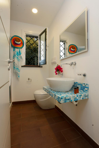 Bathroom, Villa Bonera Menfi, Agrigento