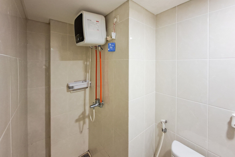 Bathroom 4, Nice 2Br Apartment At M-Town Residence, Tangerang