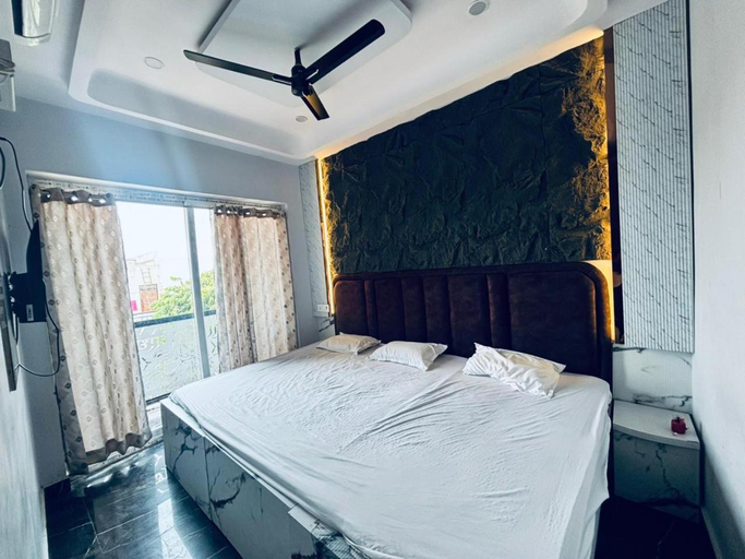 Bedroom 2, Shubhadra Guest House, Mathura