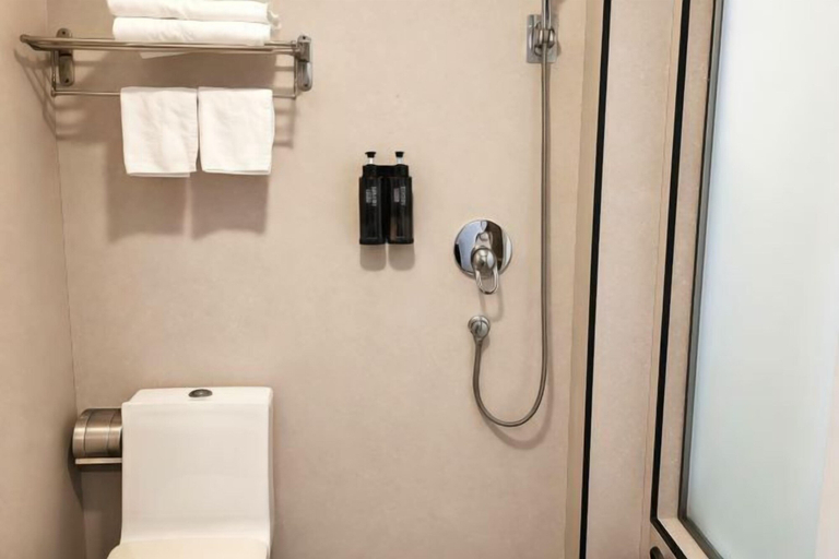 Bathroom 3, Guoguang Hotel, Chenzhou