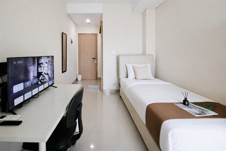 Room 4, Good Deal Studio (No Kitchen) Apartment At B Residence, Tangerang