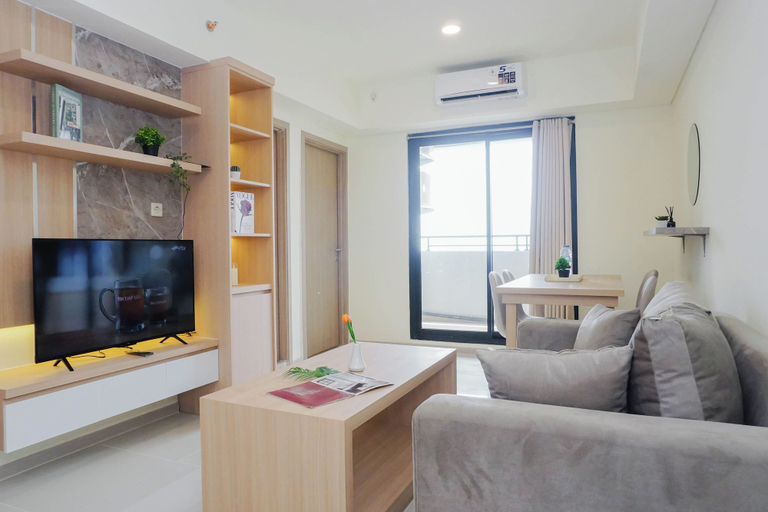Living room 5, Neat 3Br For 4 Pax At Meikarta District 2 Apartment, Cikarang