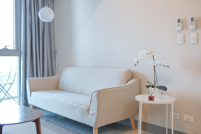 Others 4, Uptown Parksuites Tower 2, Taguig
