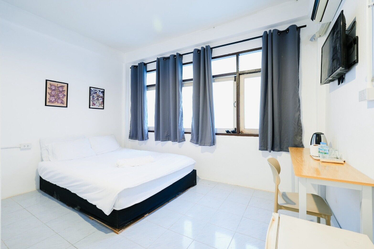Room 3, zNAP Ekkamai, Khlong Toey