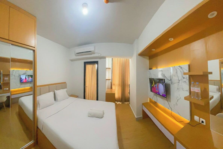 Room 4, Neat 1Br Studio At The Alton Apartment, Semarang