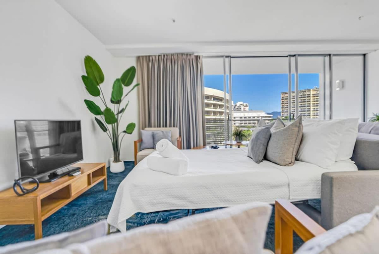 Bedroom 2, Horizons @ Harbour Lights, Cairns