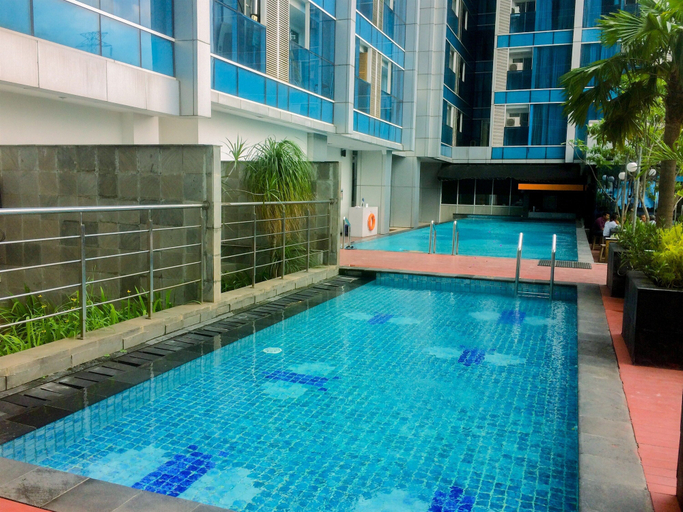 Pool, Homey And Warm Studio Room At Apartment Tamansari The Hive, Jakarta Timur