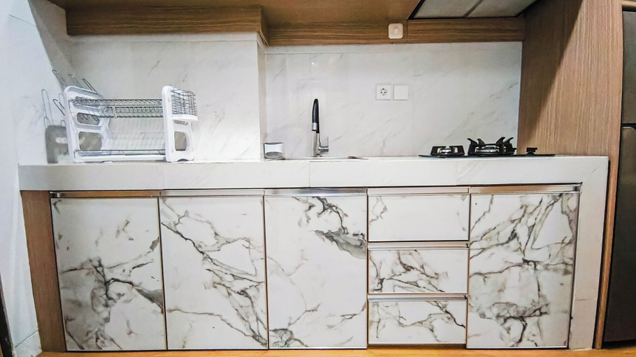 Private kitchen 4, Neat And Tranquil Studio At Delft Ciputra Makassar Apartment, Makassar