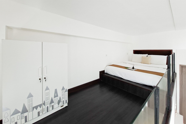 Bedroom 2, Classic Comfy Studio Loft At Apartment Bintaro Icon, South Tangerang