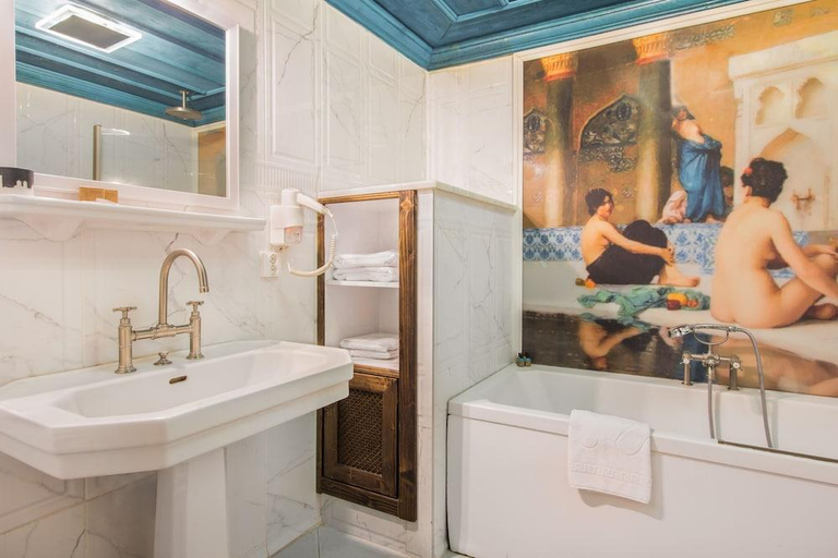 Bathroom 5, Minia Cave Hotel, Ürgüp