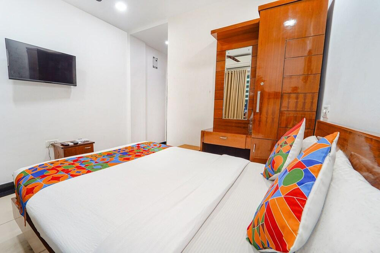 Bedroom 2, PGS Inn, Ernakulam