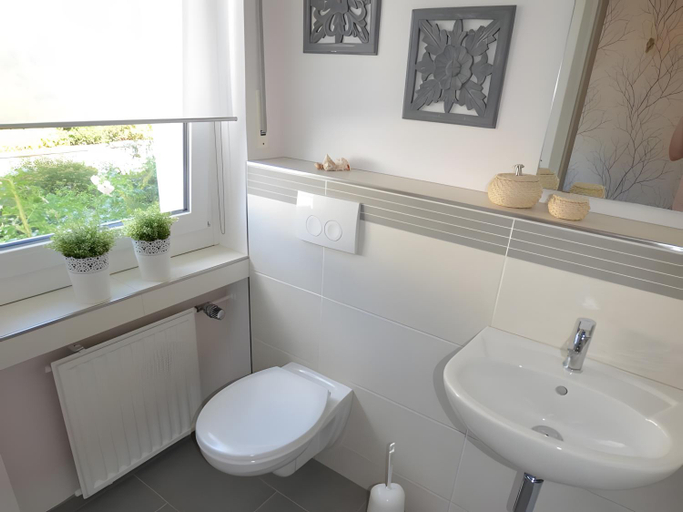Bathroom 2, Ferienwohnungen Ambiente-Schmidt, Hochsauerlandkreis