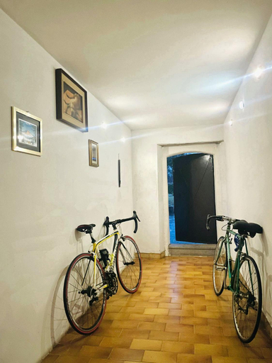 Others 2, b&b Ergira, Udine