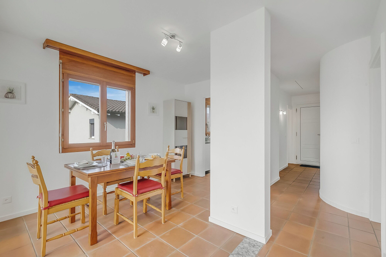 Dining 2, Casa Di Bea - Lugano 1BR With Terrace & Parking, Lugano