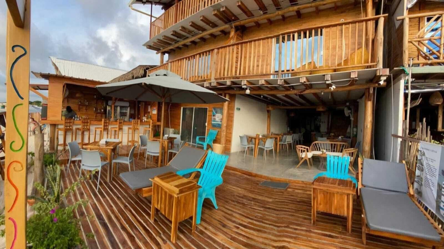 Outdoor dining 4, w cabañas beach, Cartagena de Indias