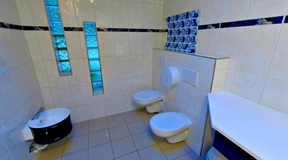 Bathroom 2, Randboldal Camping, Vejle