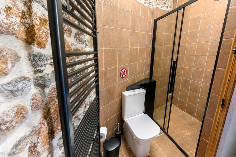Shower 4, Casa Di Nonno-Jacuzzi Mountain View Stay in Lesvos, North Aegean
