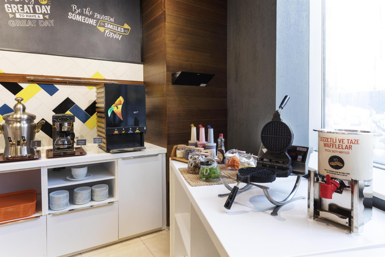 Food & Drinks 5, Hampton by Hilton Istanbul Kayasehir, Basaksehir
