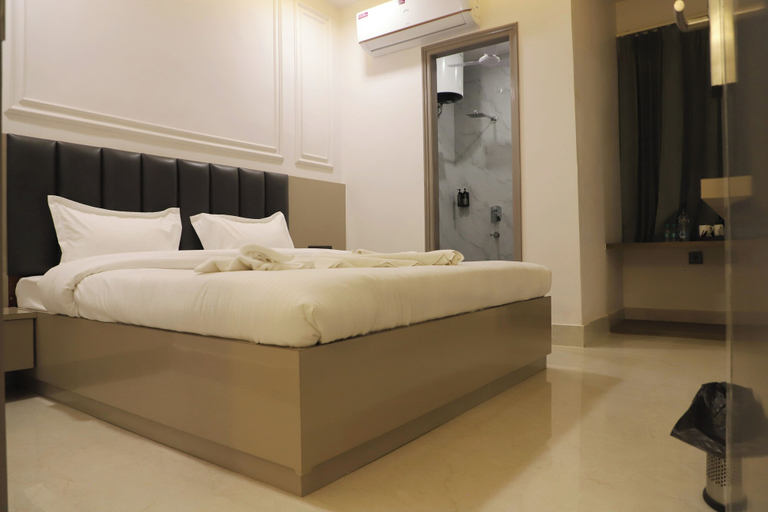 Room 5, Shreeja Central, Sirsa