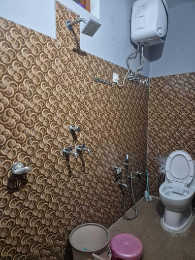 Bathroom 2, Devom hotel, Rudraprayag